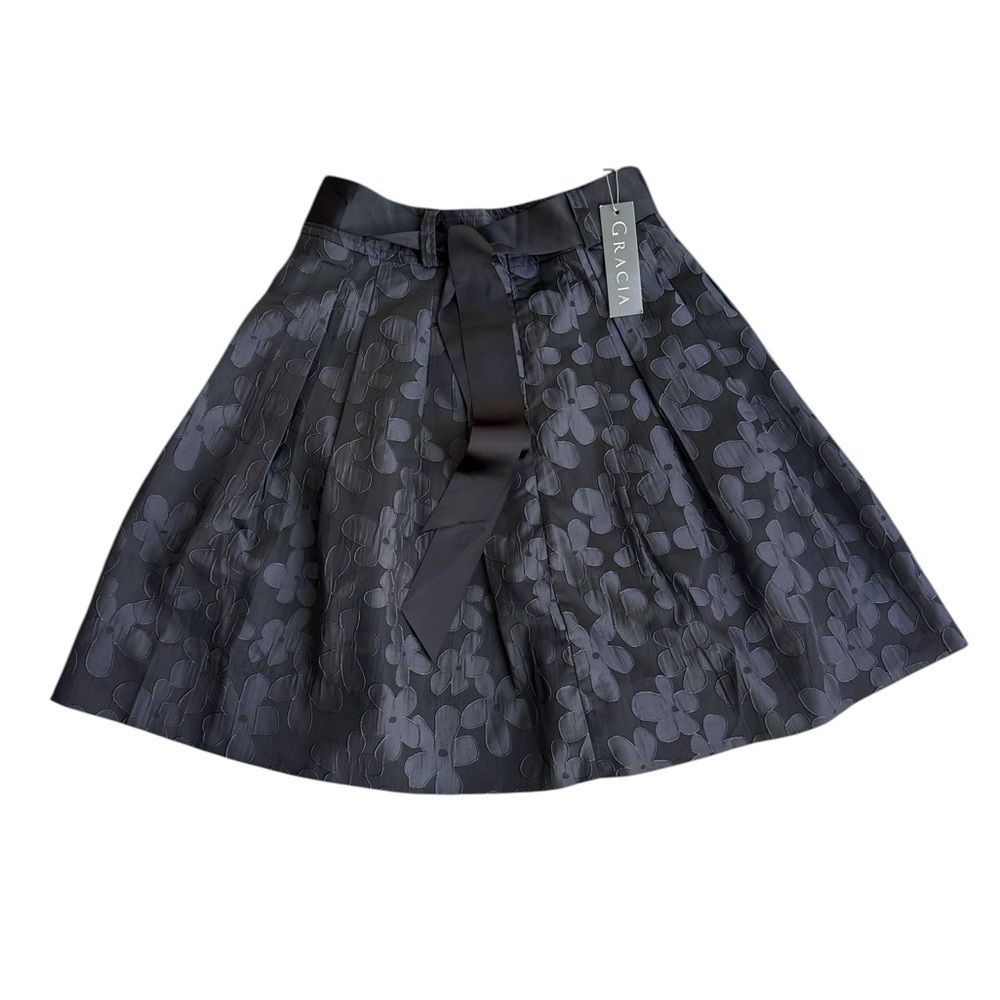 NWT Garcia Black Floral Skirt